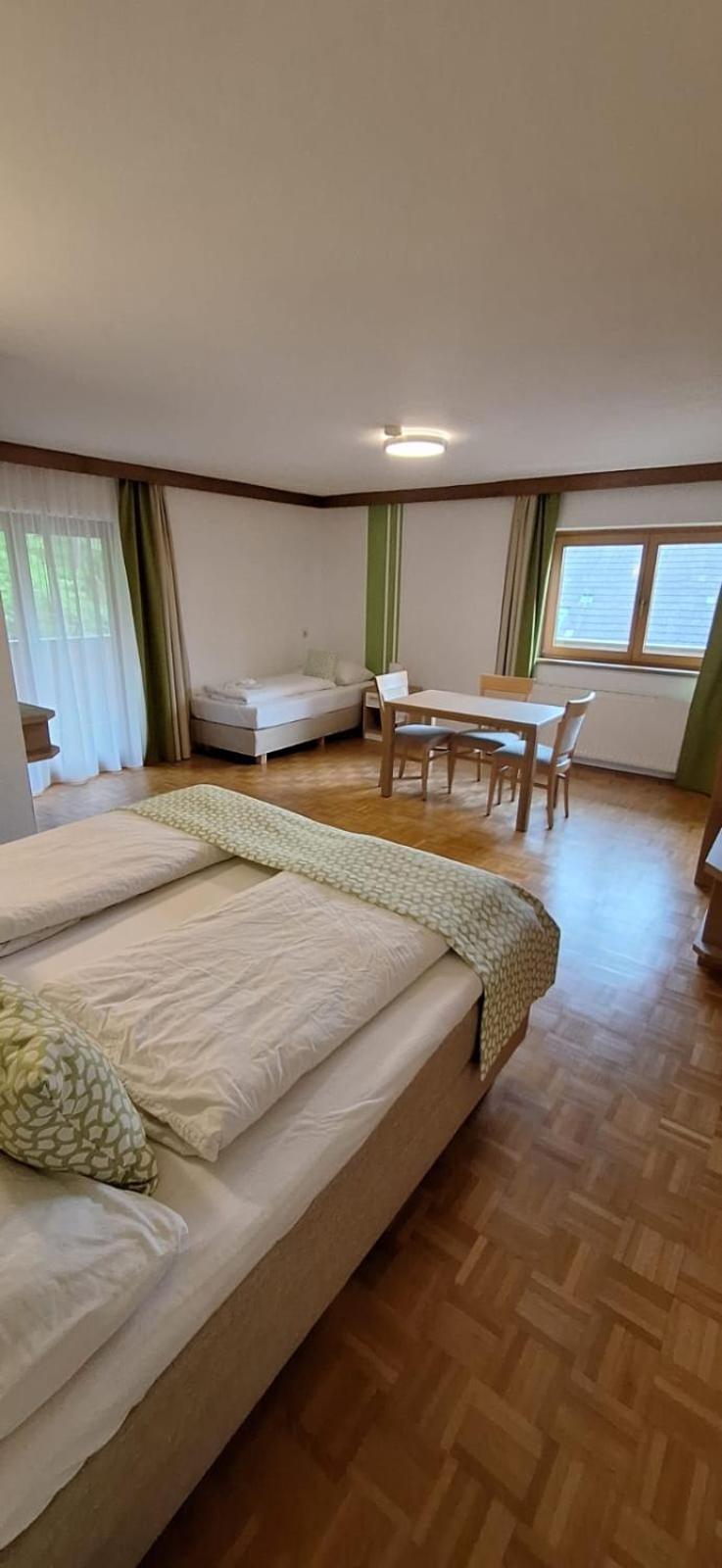 Gasthof Thomann Velden am Woerthersee Exterior photo